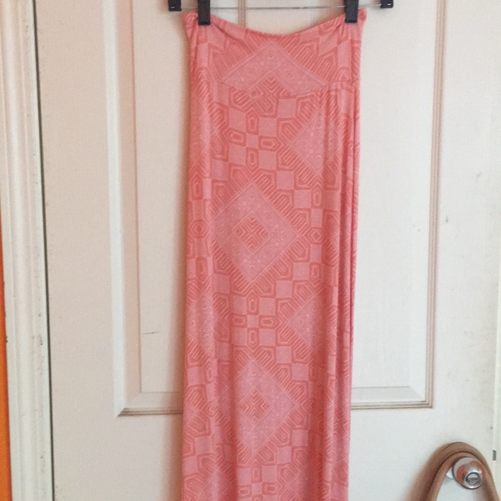 Maxi skirt with slits